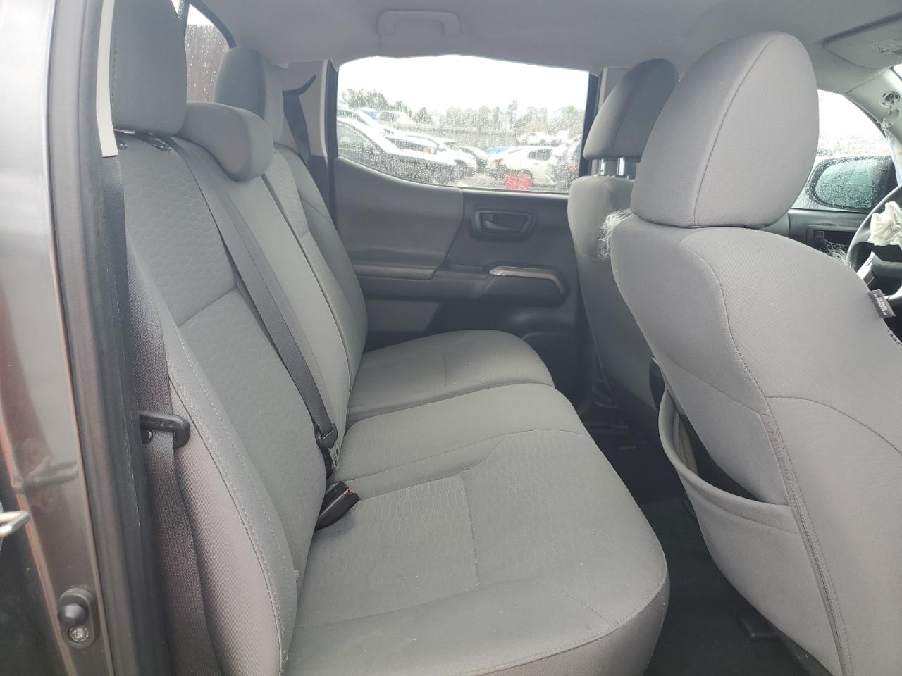 2018 Toyota Tacoma - Image 10
