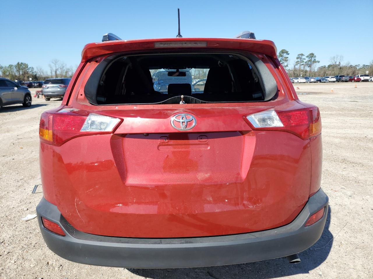 2014 Toyota RAV 4 - Image 6