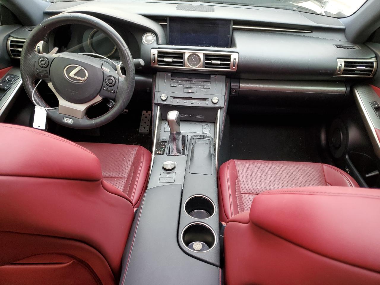 2016 Lexus IS - Image 8