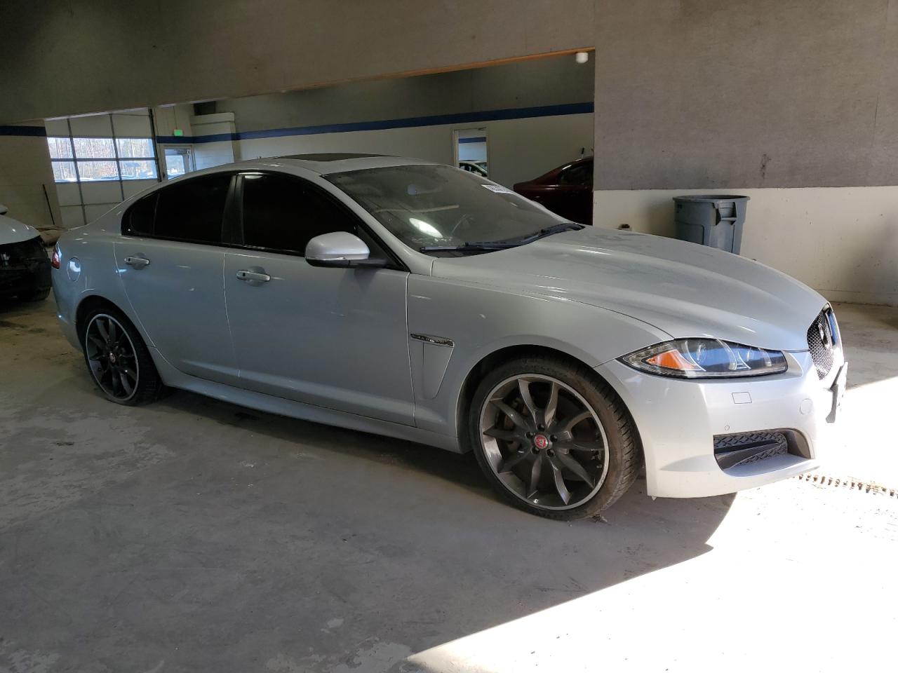 2015 Jaguar XF - Image 4