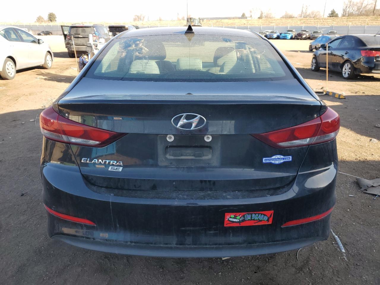 2017 Hyundai Elantra - Image 6