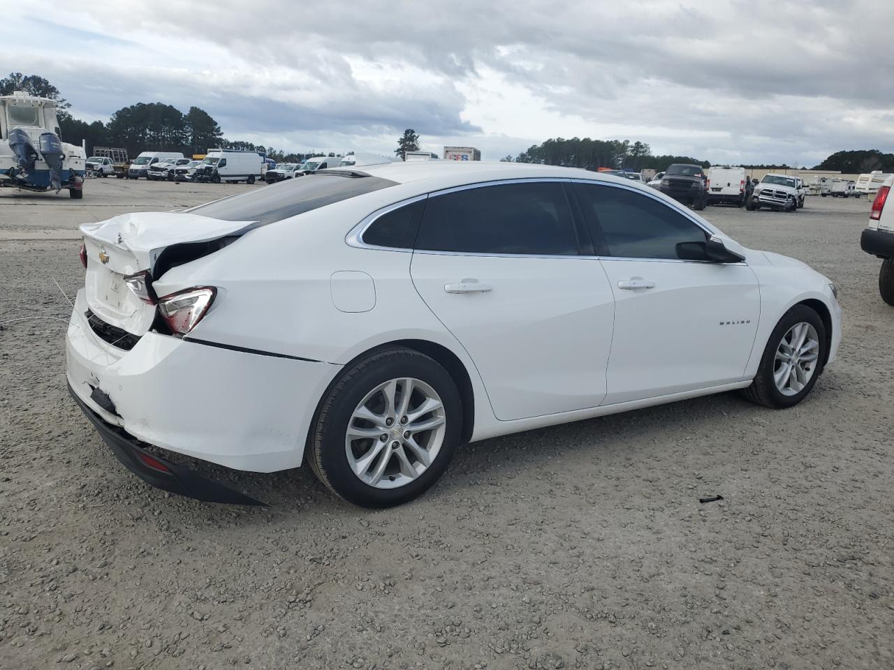 2016 Chevrolet Malibu - Image 3