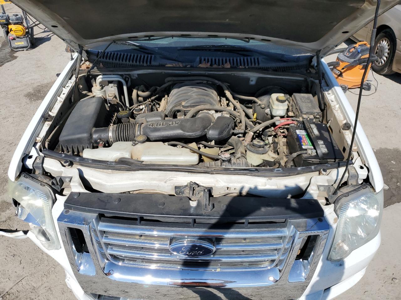 2007 Ford Explorer - Image 11