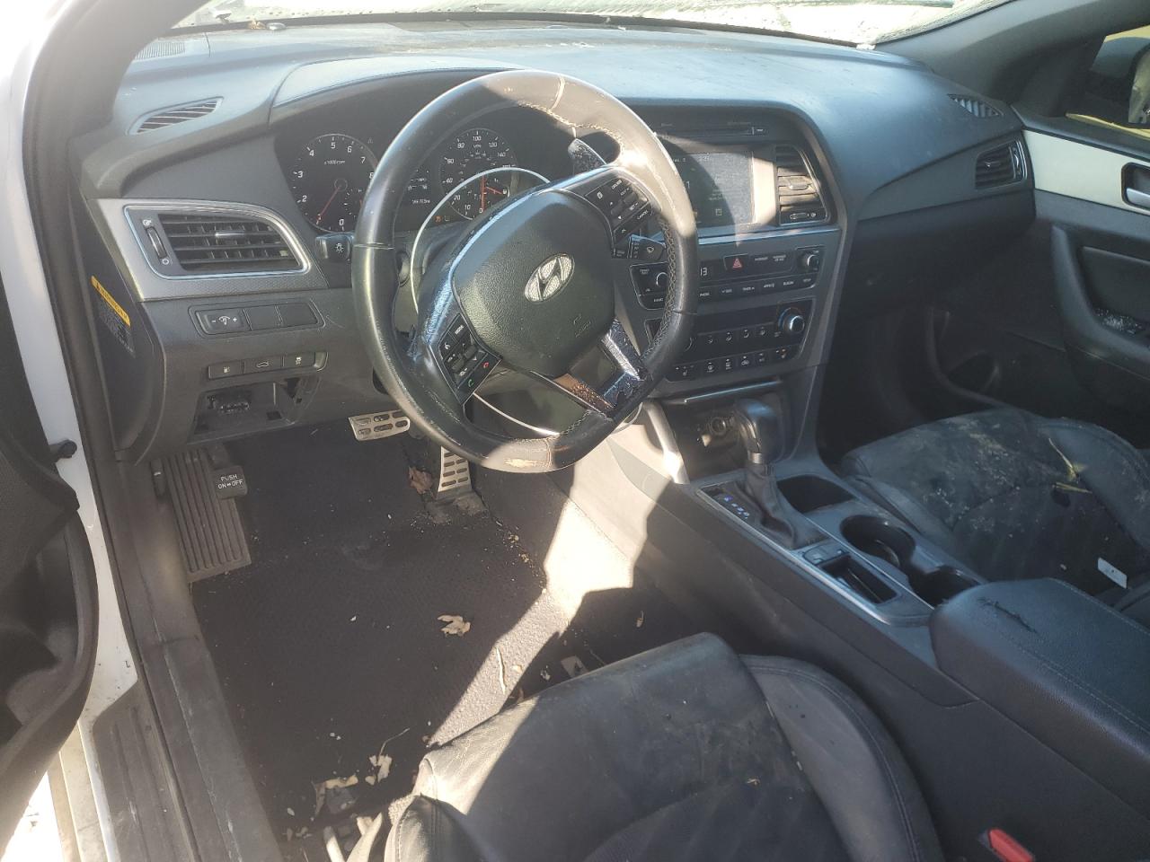 2017 Hyundai Sonata - Image 8