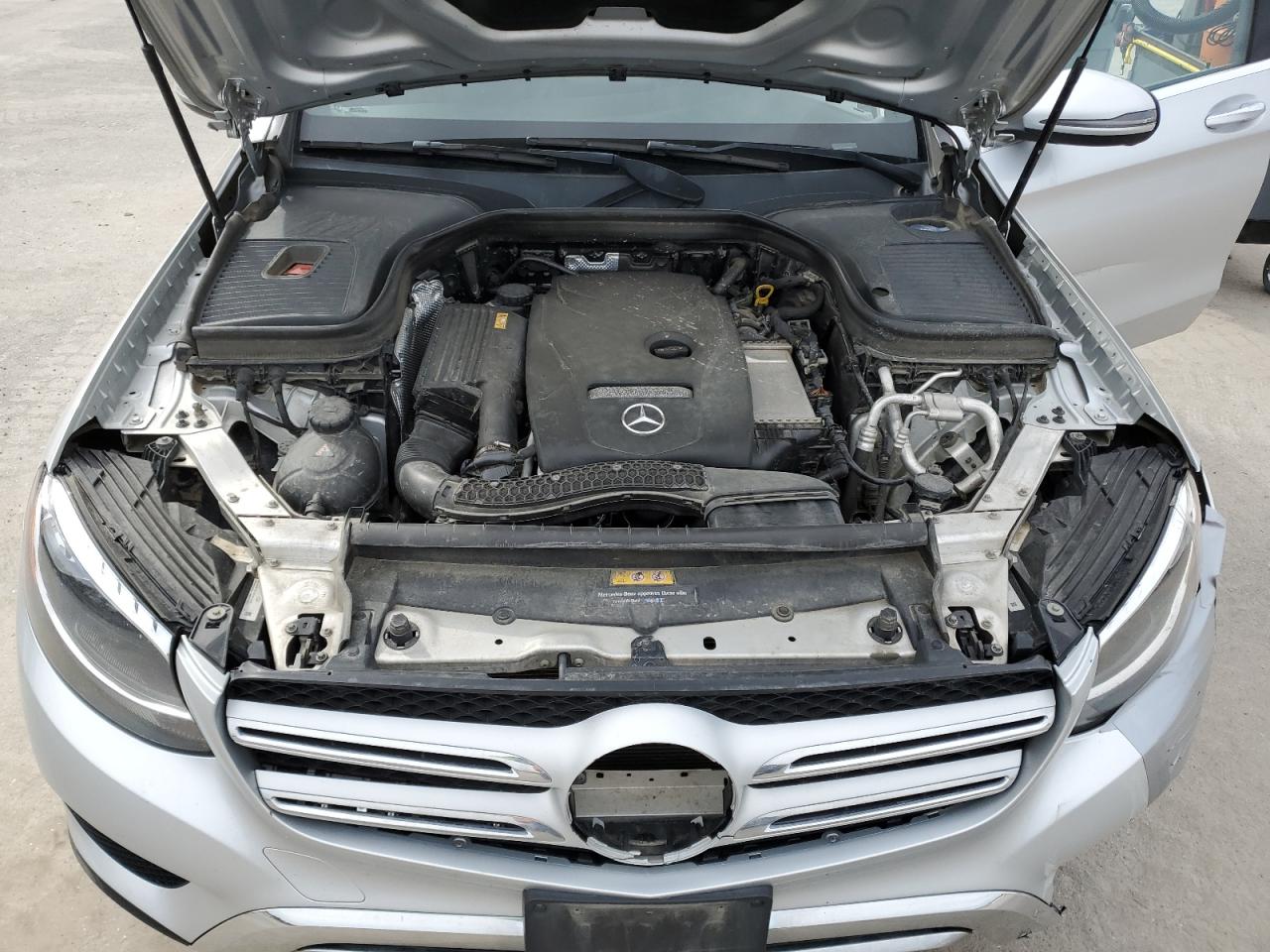 2017 Mercedes-Benz GLC - Image 12