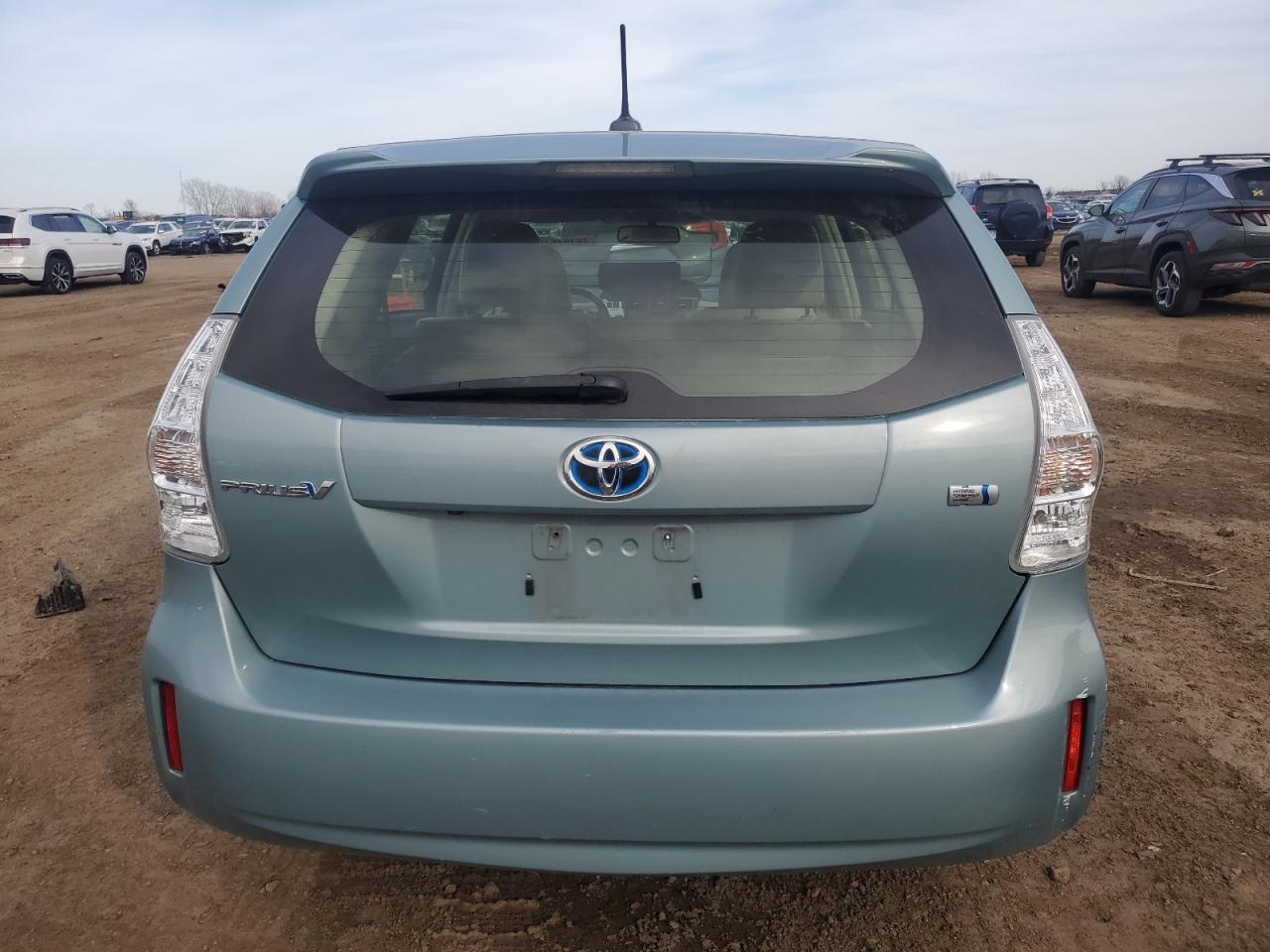2013 Toyota Prius - Image 6
