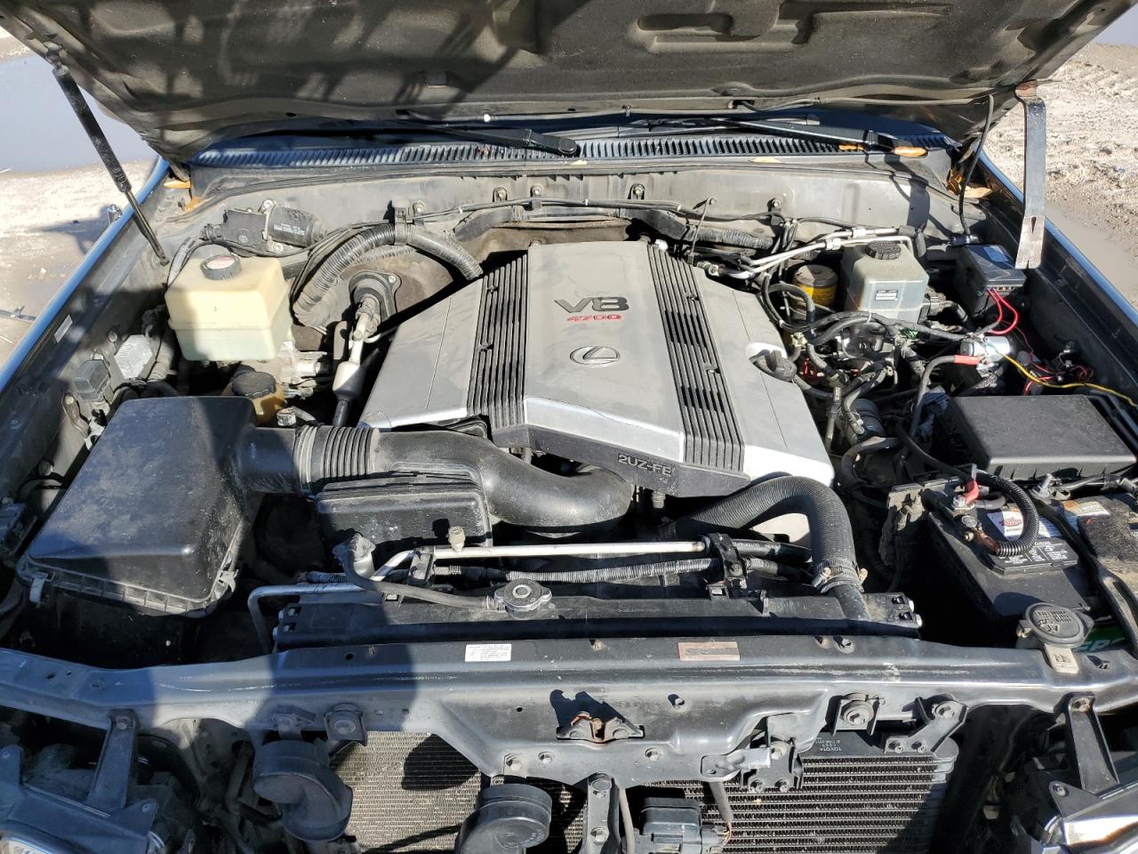 2006 Lexus LX - Image 12