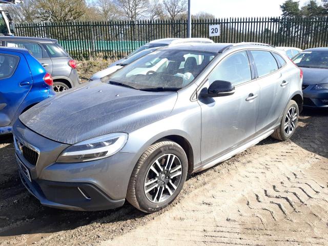 2018 VOLVO V40 CROSS for sale at Copart COLCHESTER