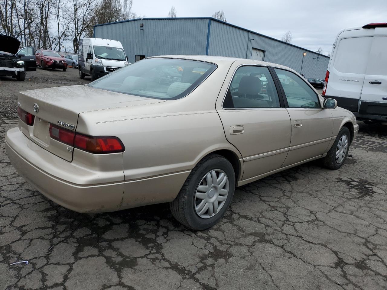 1998 Toyota Camry - Image 3