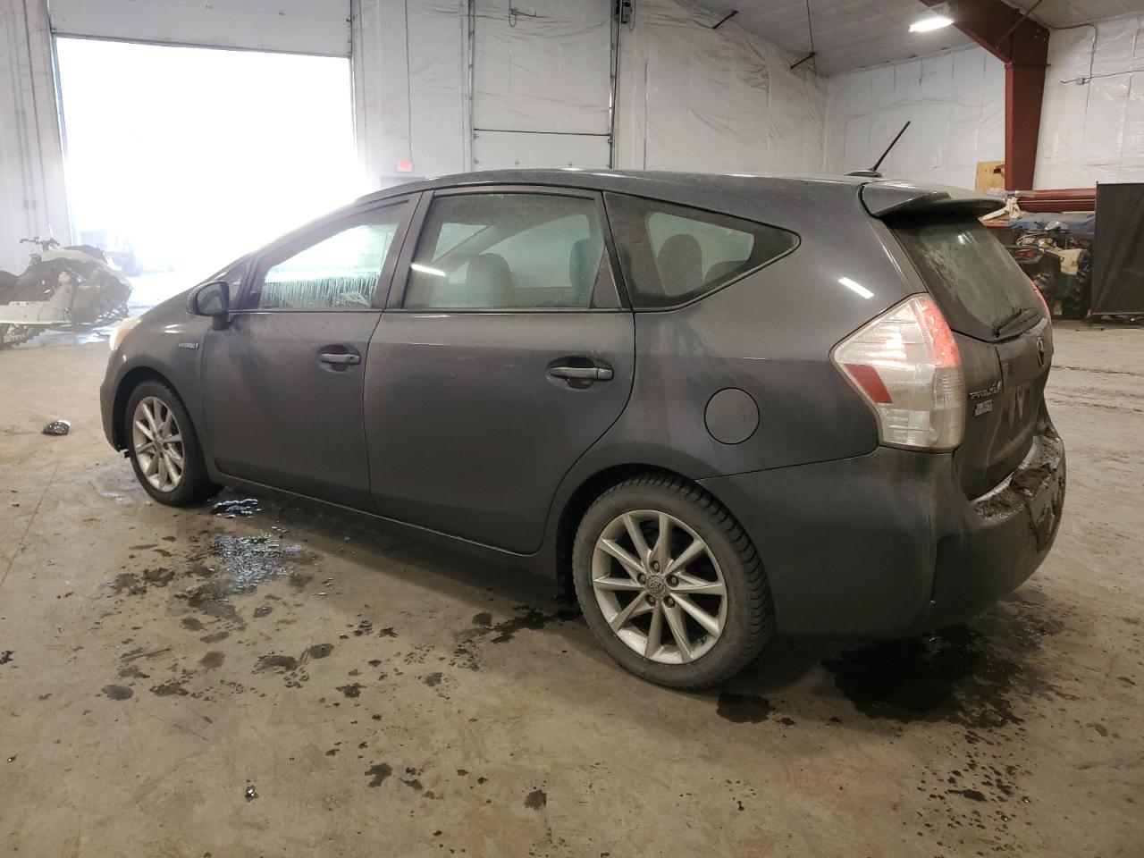 2013 Toyota Prius - Image 2