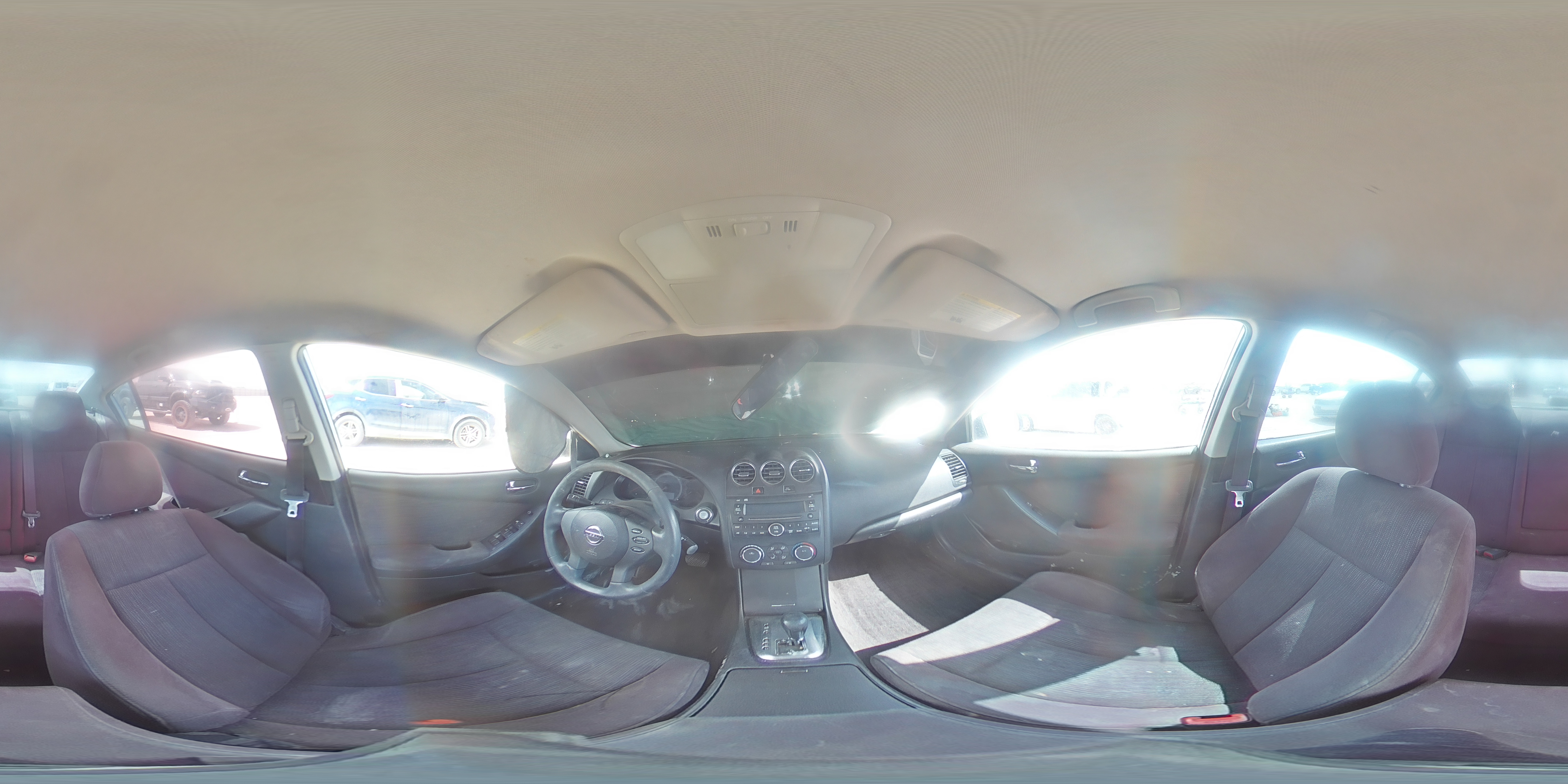 2012 Nissan Altima - Image 13