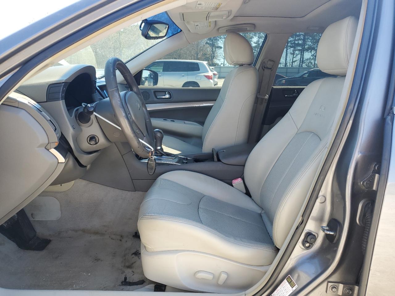 2011 Infiniti G - Image 7