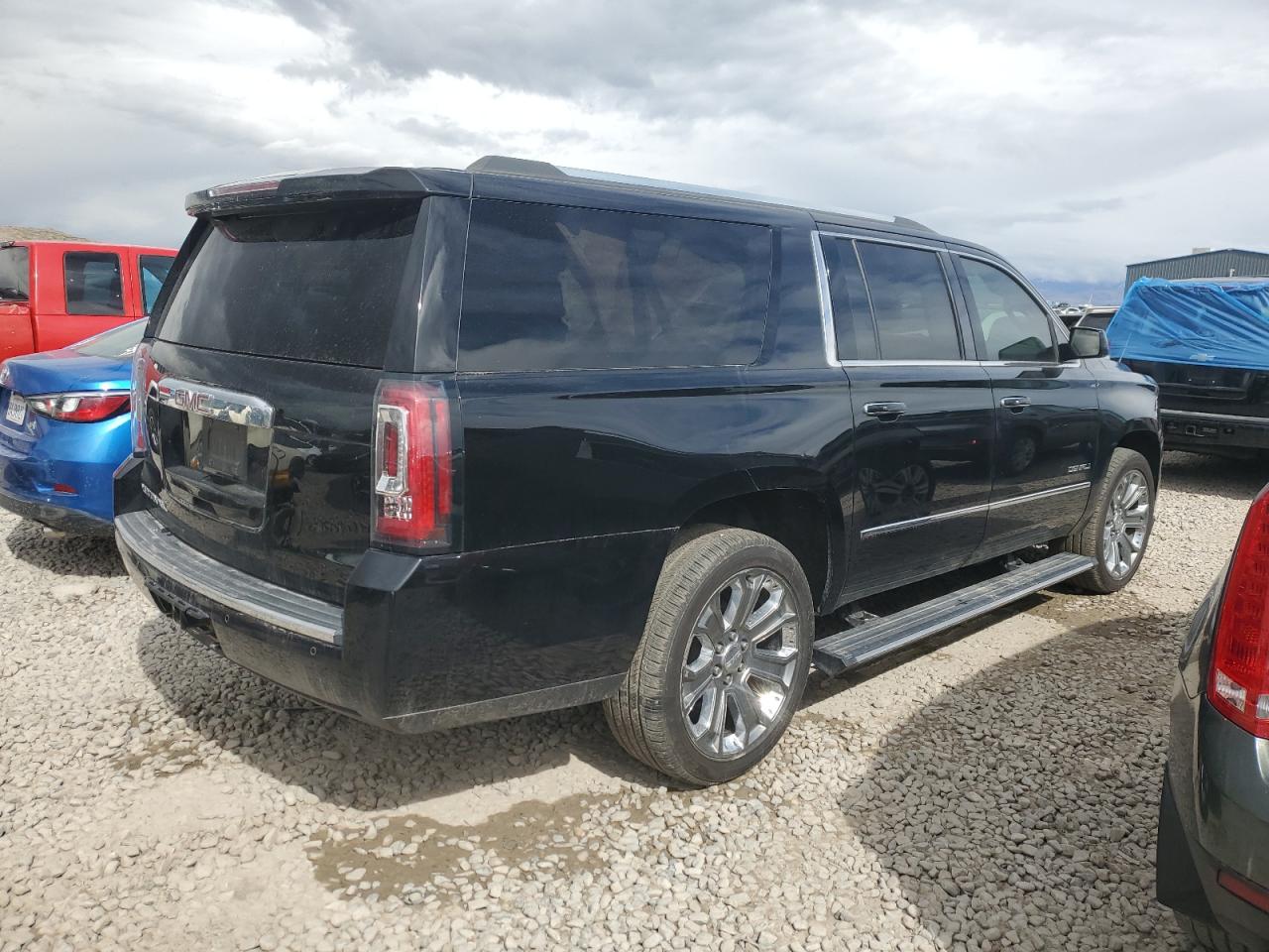 2015 GMC Yukon - Image 3
