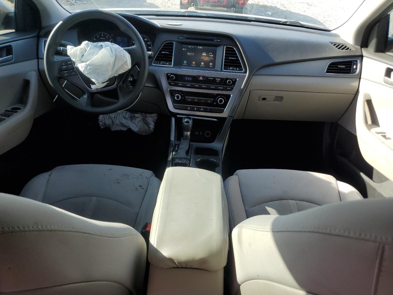 2016 Hyundai Sonata - Image 8