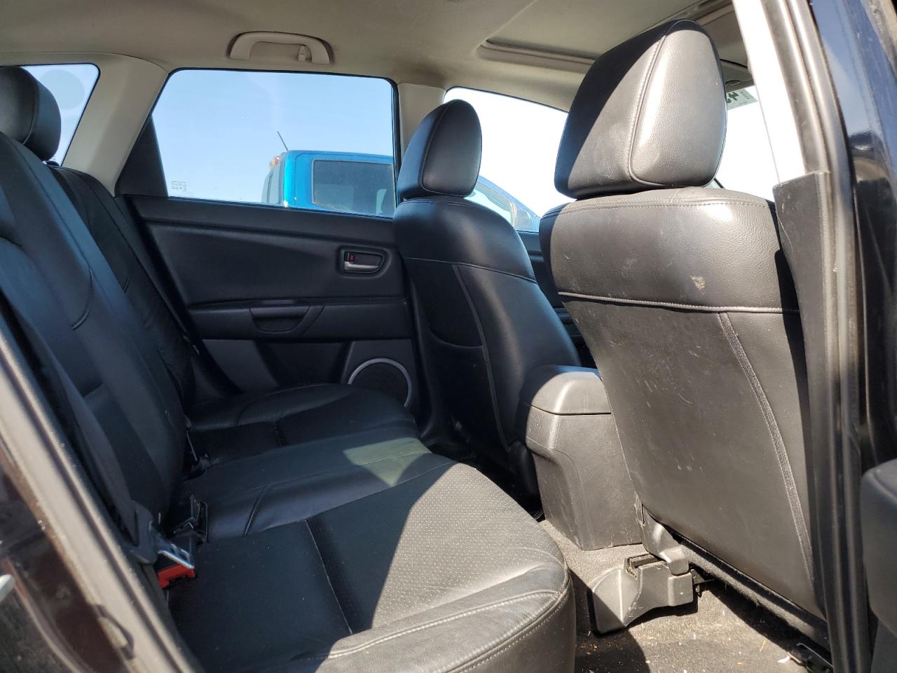 2006 Mazda 3 Hatchback VIN: JM1BK143261543589 Lot: 49863735