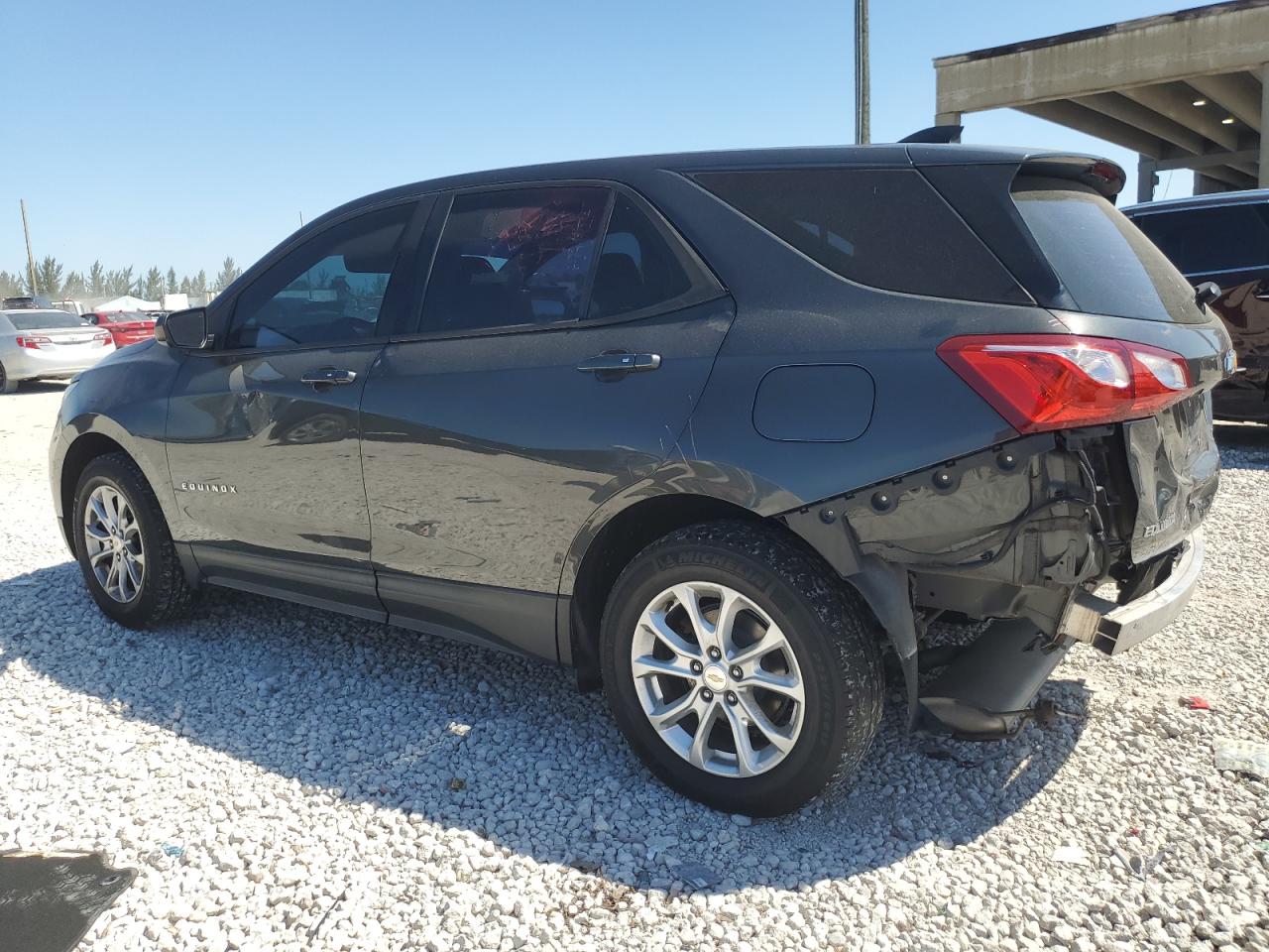 2018 Chevrolet Equinox - Image 2