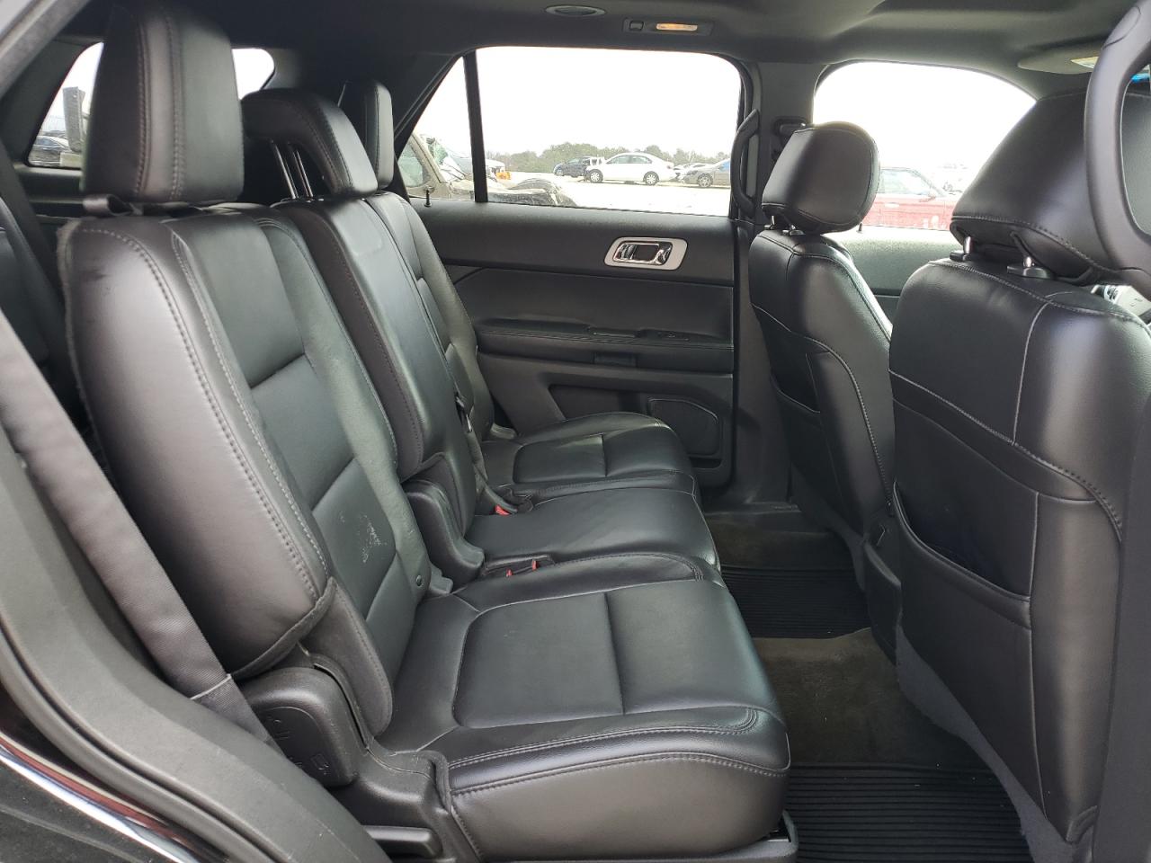 2013 Ford Explorer - Image 11