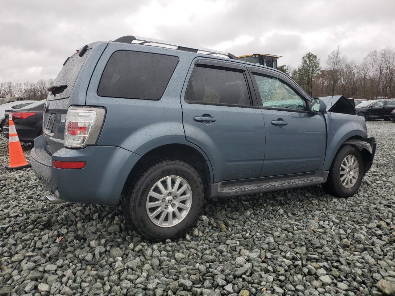 2010 Mercury Mariner - Image 3