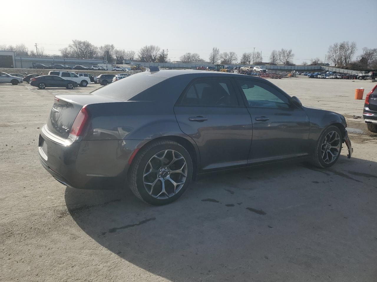 2016 Chrysler 300 - Image 3