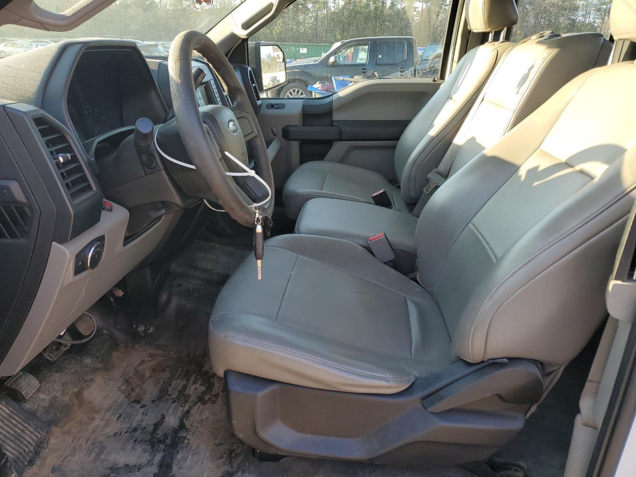2015 Ford F-150 - Image 7