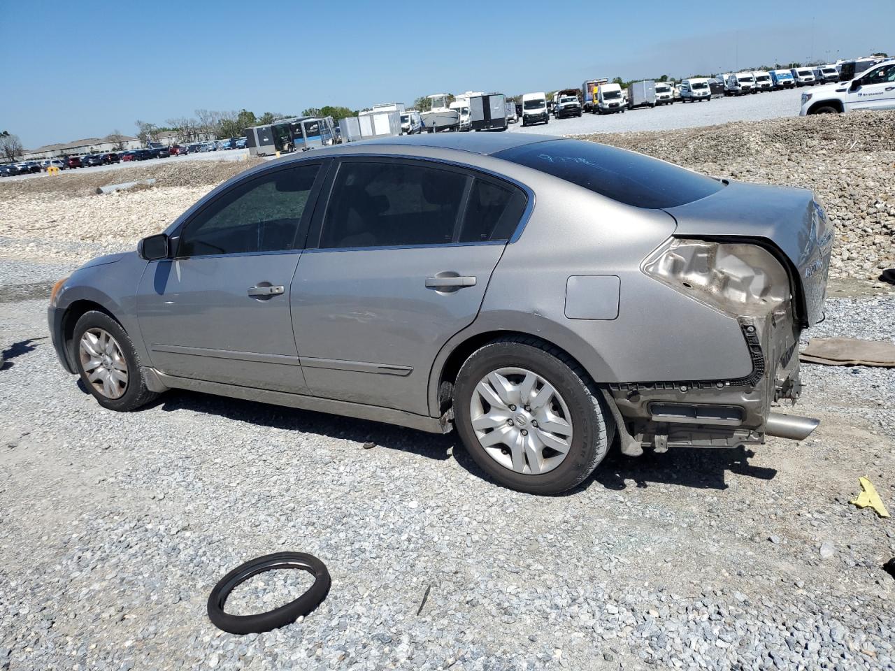 2012 Nissan Altima - Image 2