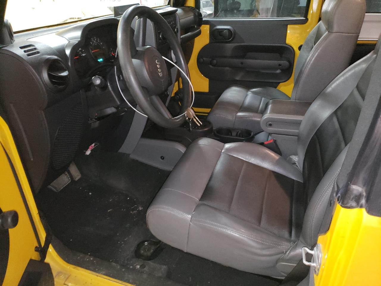 2009 Jeep Wrangler - Image 7