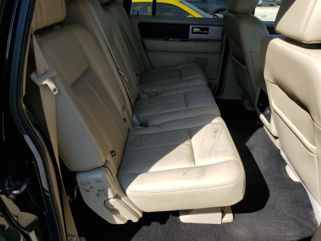 2015 Ford Expedition - Image 11