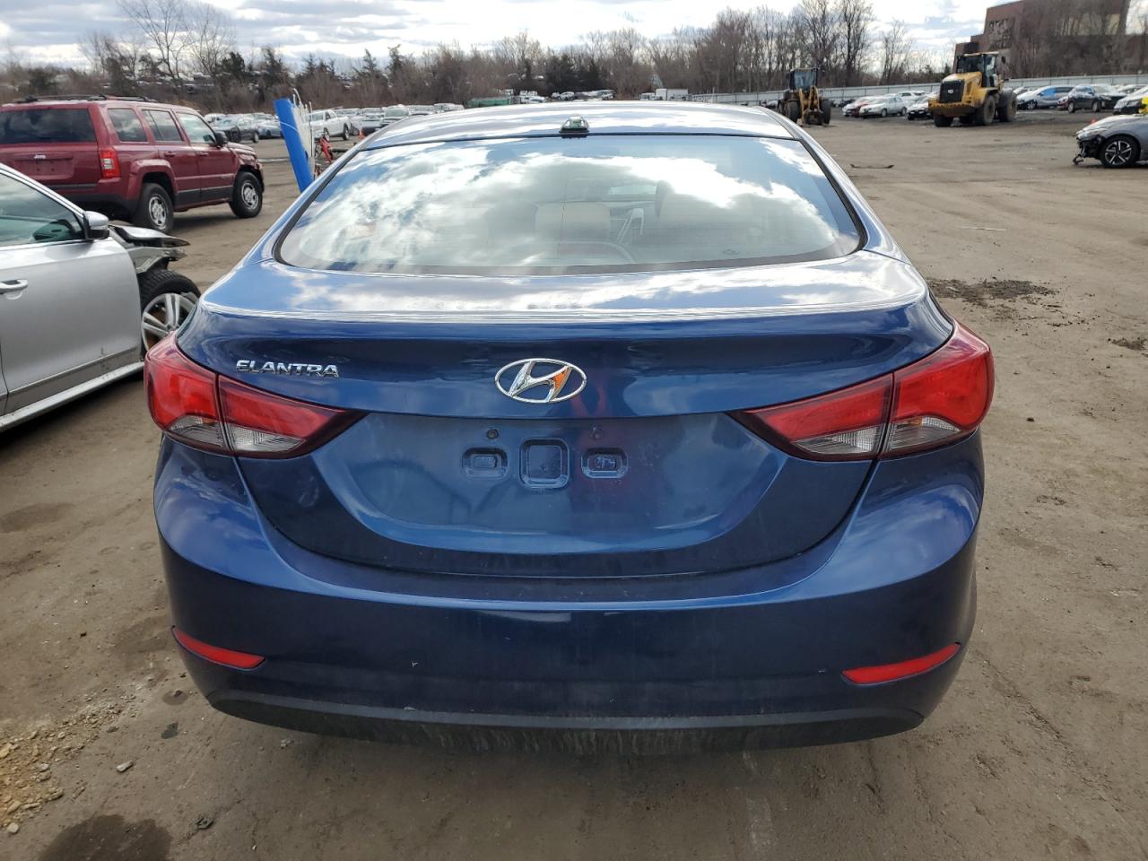 2016 Hyundai Elantra - Image 6