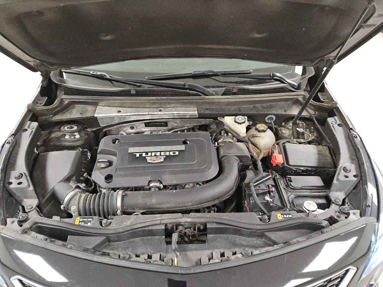 2021 Cadillac XT4 - Image 12