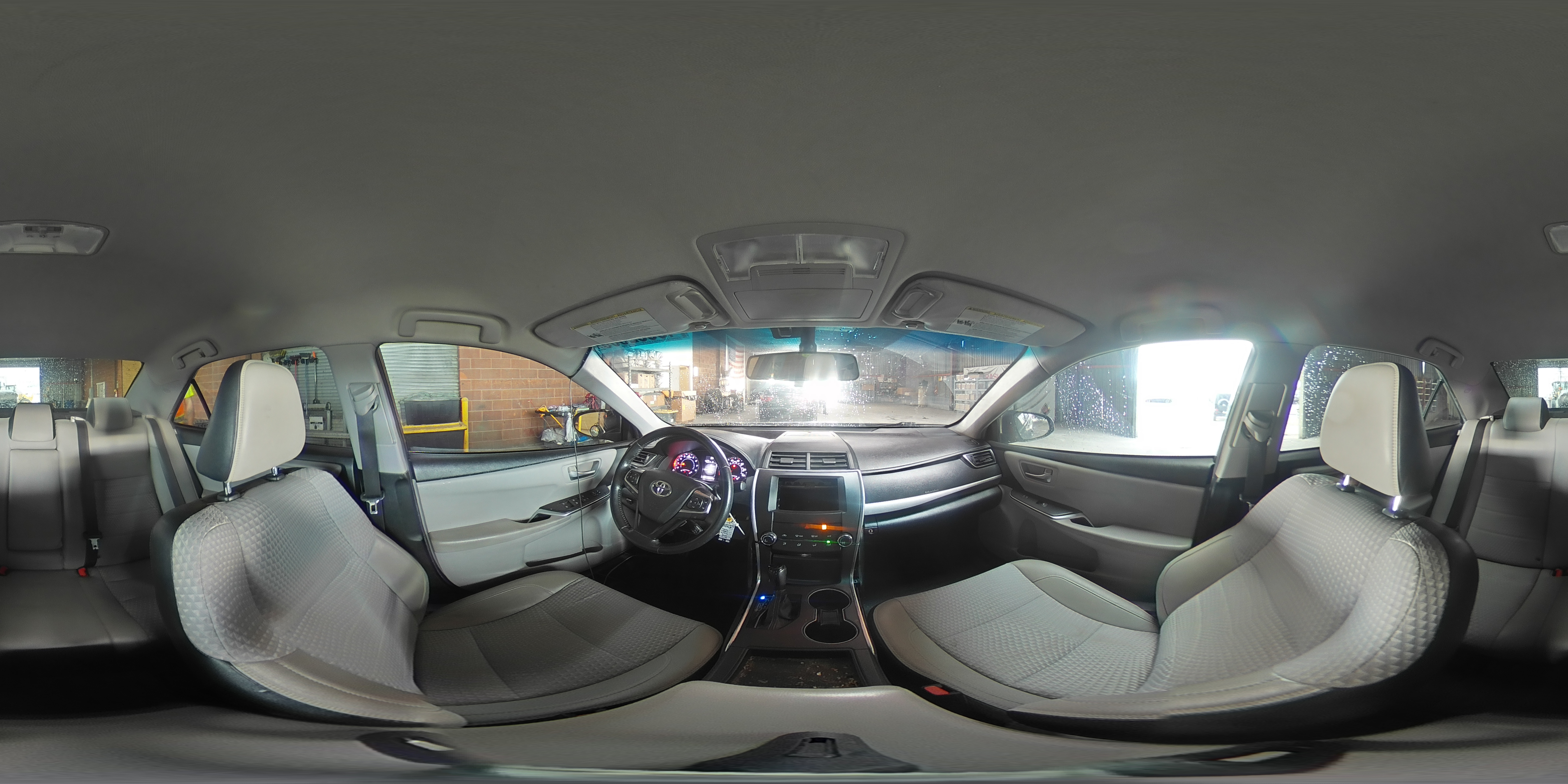 2015 Toyota Camry - Image 13
