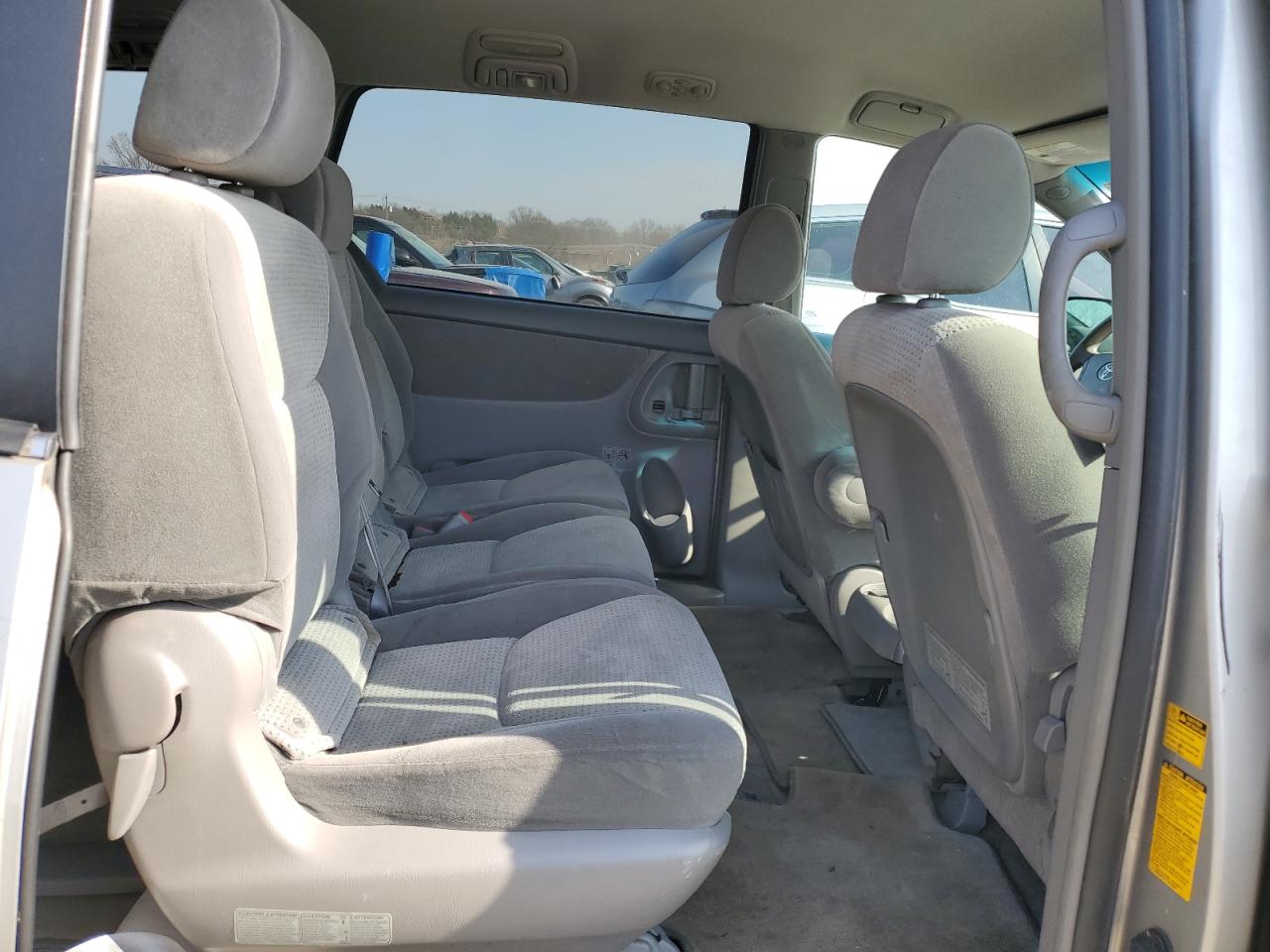 2008 Toyota Sienna - Image 11