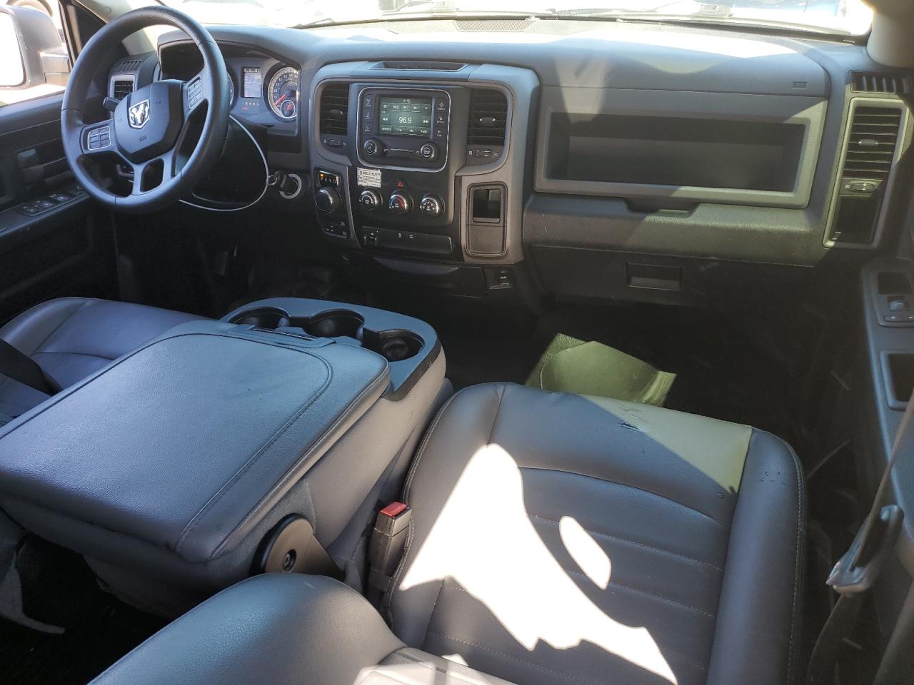 2016 RAM 1500 - Image 8