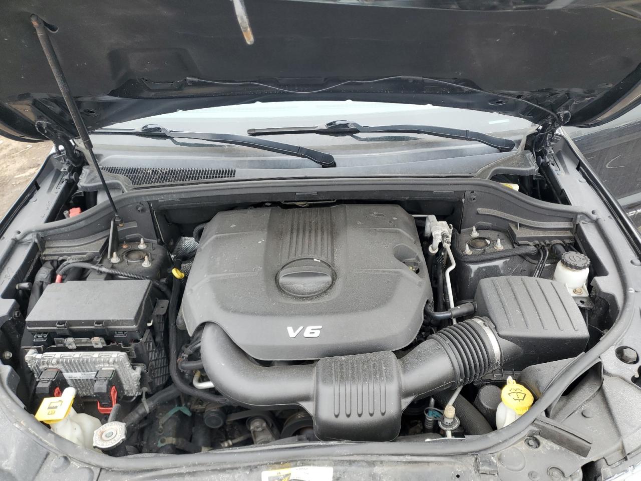 2015 Jeep Grand Cherokee - Image 12