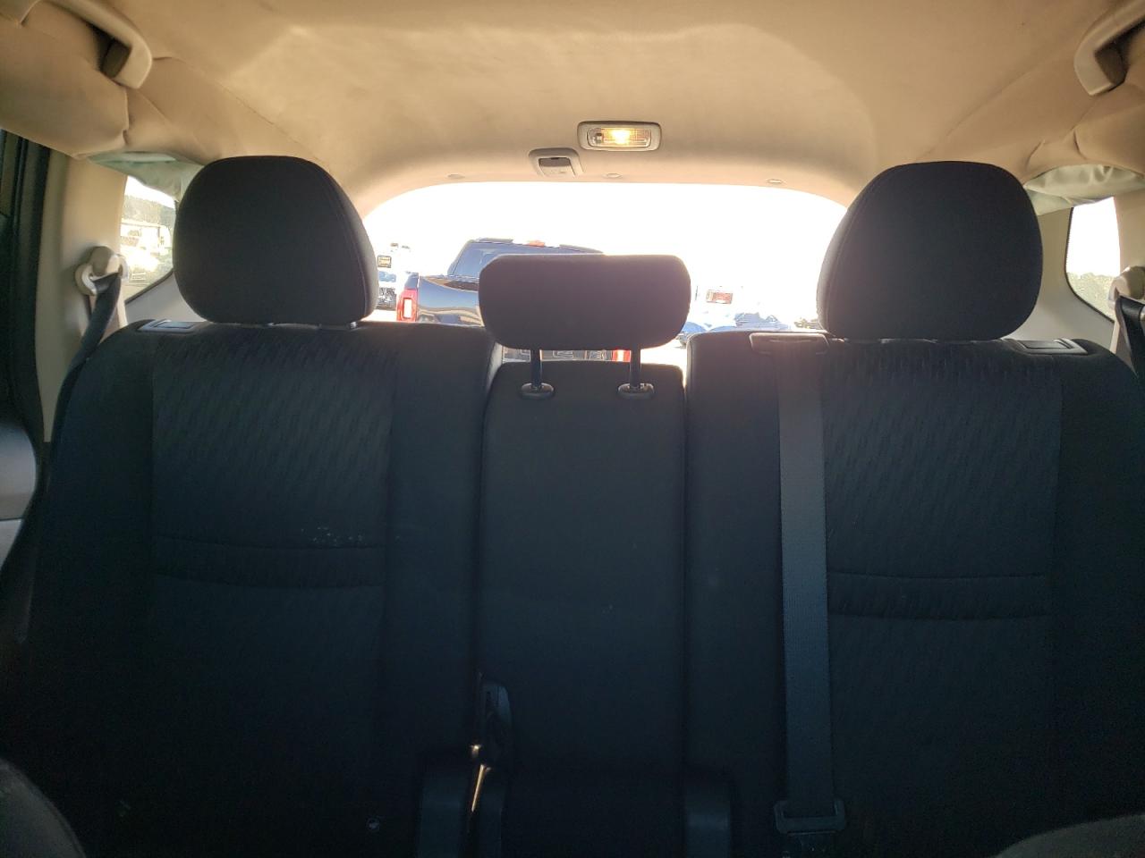 2018 Nissan Rogue - Image 10