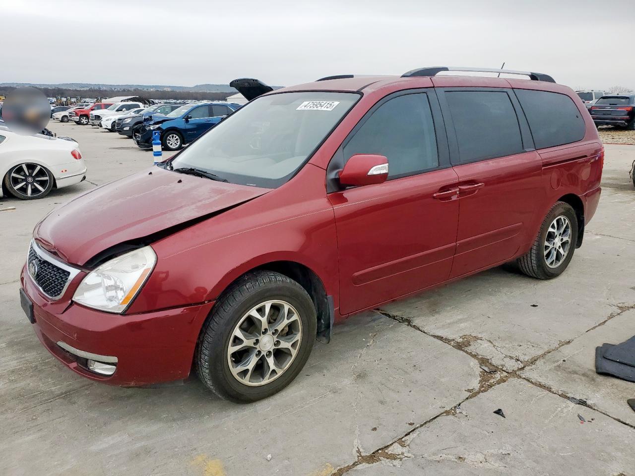 2014 Kia Sedona - Image 1