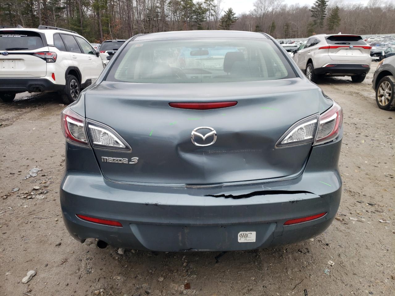2012 Mazda 3 - Image 6