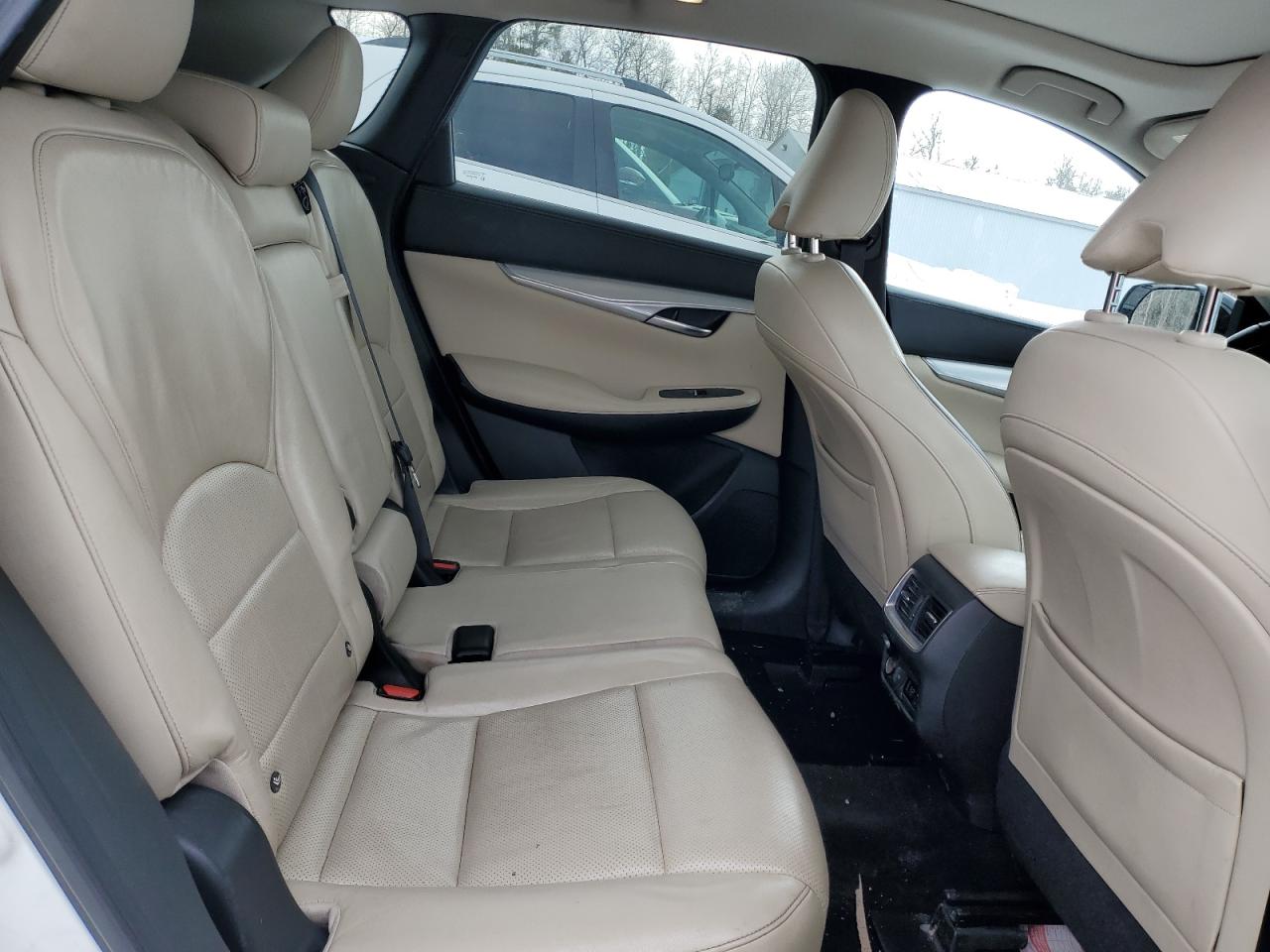 2019 Infiniti QX50 - Image 11