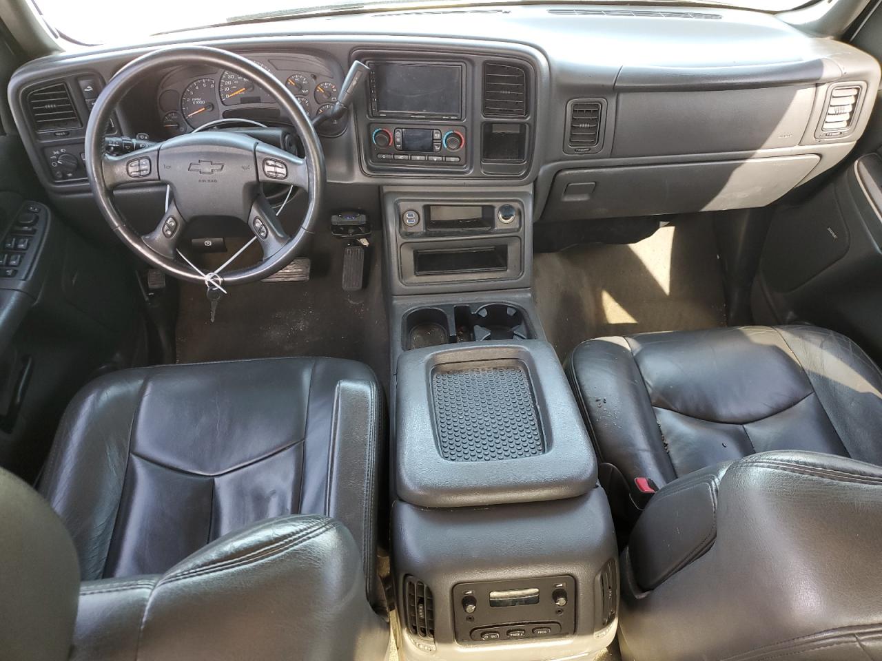 2004 Chevrolet Silverado - Image 8