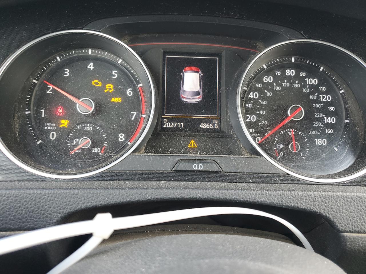 2016 Volkswagen GTI - Image 9
