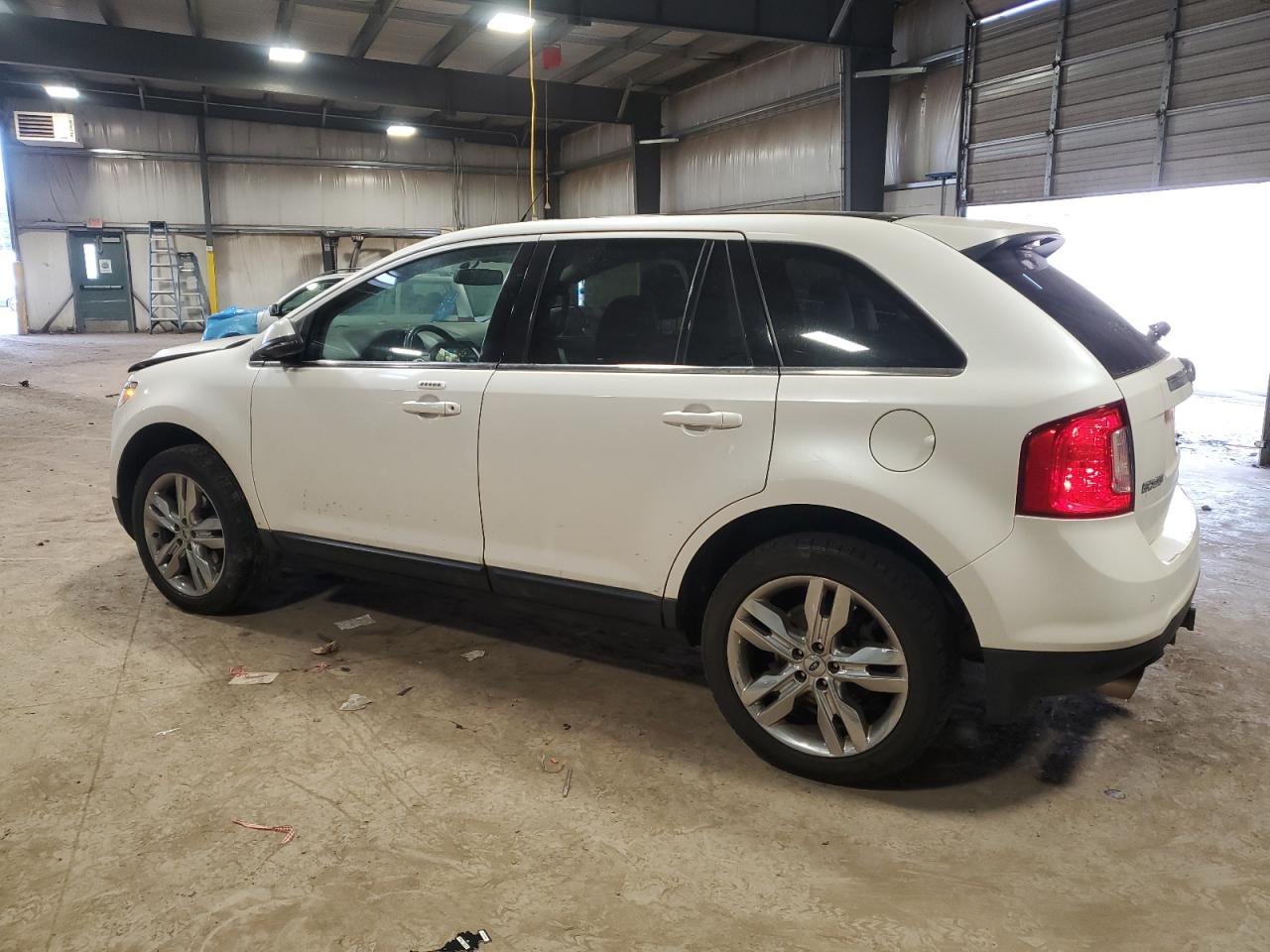 2013 Ford Edge - Image 2