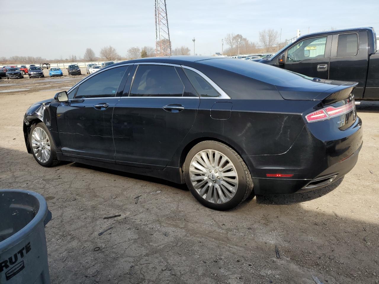 2016 Lincoln MKZ - Image 2
