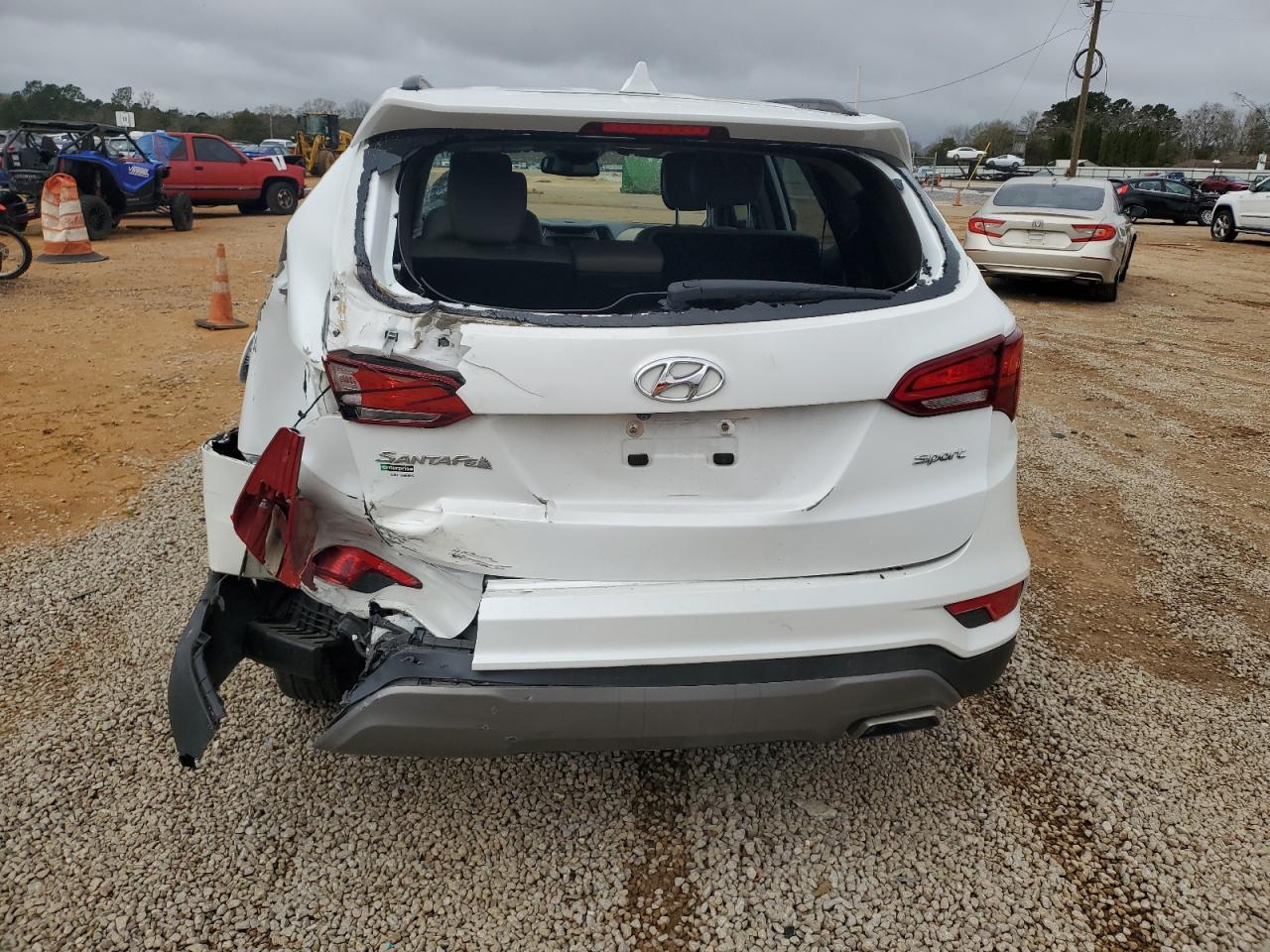 2018 Hyundai Santa Fe - Image 6