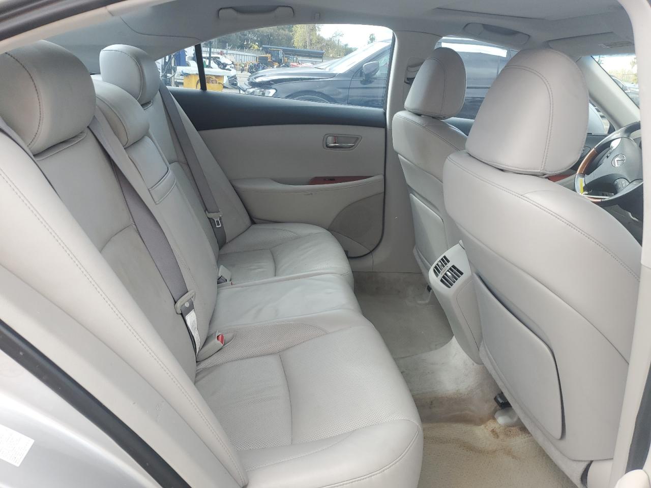 2007 Lexus ES - Image 10