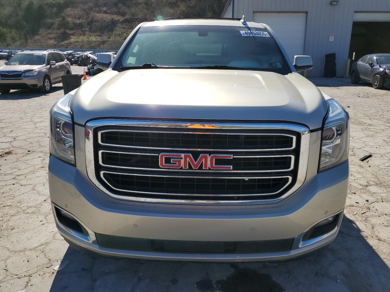 2016 GMC Yukon Xl K1500 Sle VIN: 1GKS2FKC3GR320632 Lot: 49453055