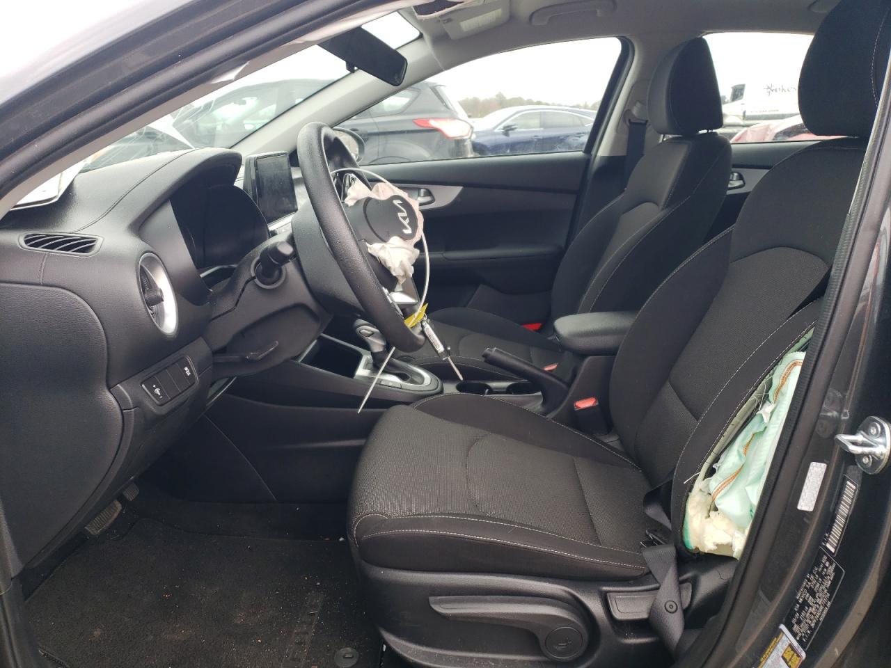 2024 Kia Forte - Image 7