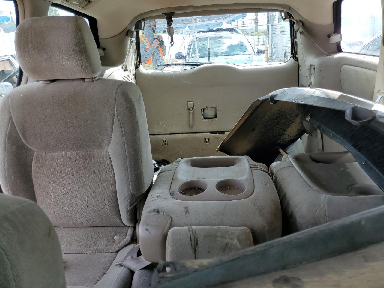 2005 Toyota Sienna - Image 10