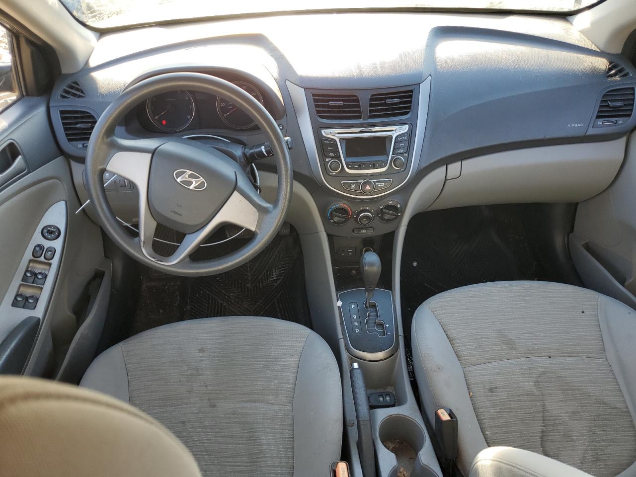 2015 Hyundai Accent - Image 8
