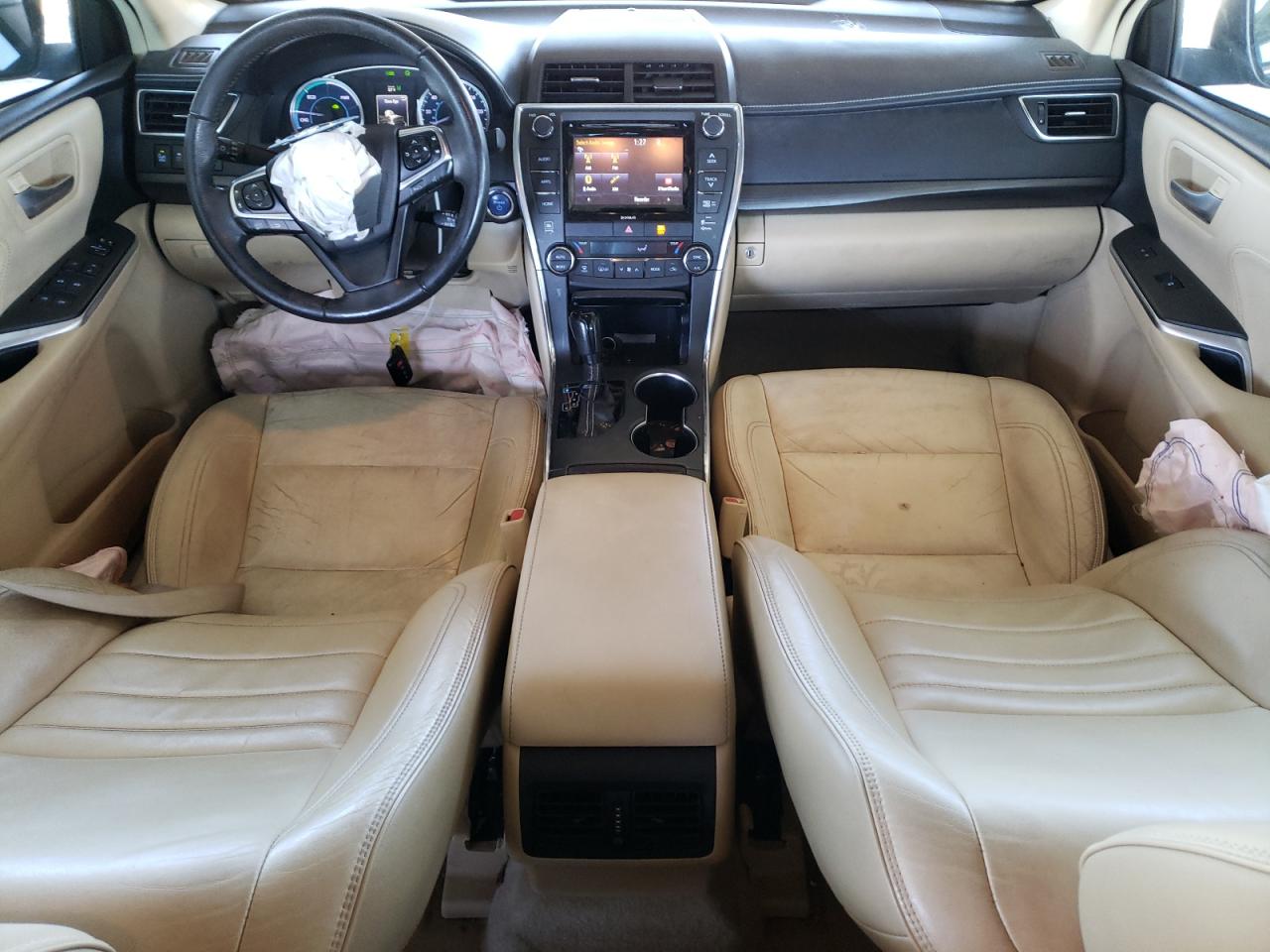2017 Toyota Camry - Image 8