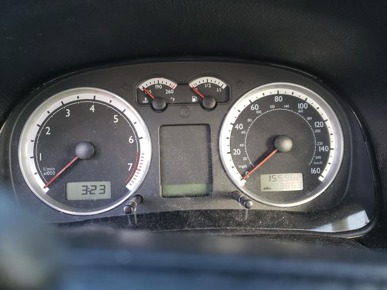 2004 Volkswagen Jetta - Image 9