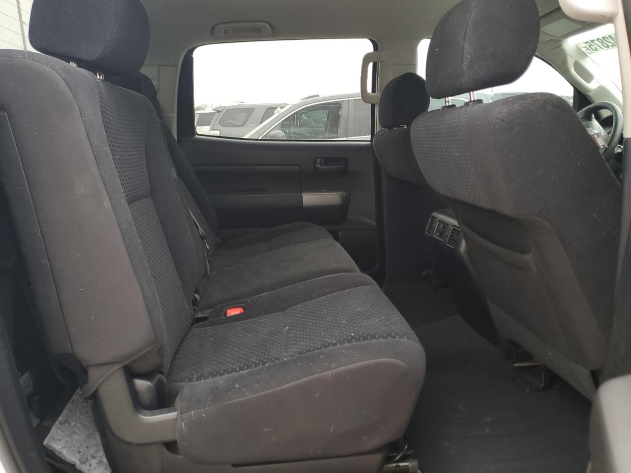 2010 Toyota Tundra - Image 10